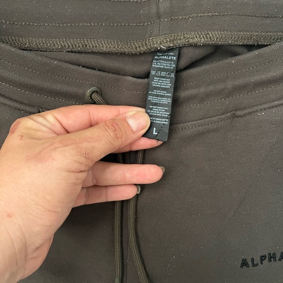 Alphalete Sweatpants - Picture 3 of 3
